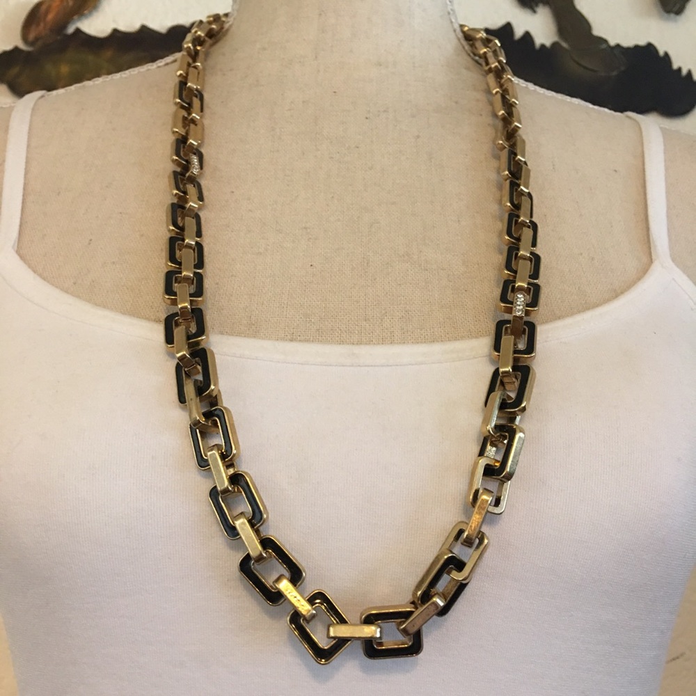 Vintage gold tone chunky link enamel necklace